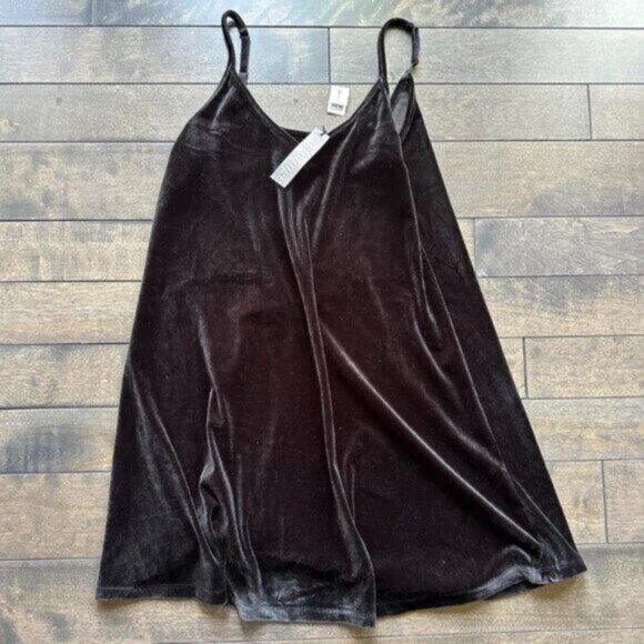 LaVie En Rose Lounge Nightie - New with tags - Picture 3 of 3